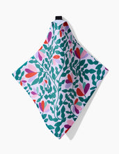 Load image into Gallery viewer, Spring Wavy Leaves Dishcloth Set of 3 by Geometry
